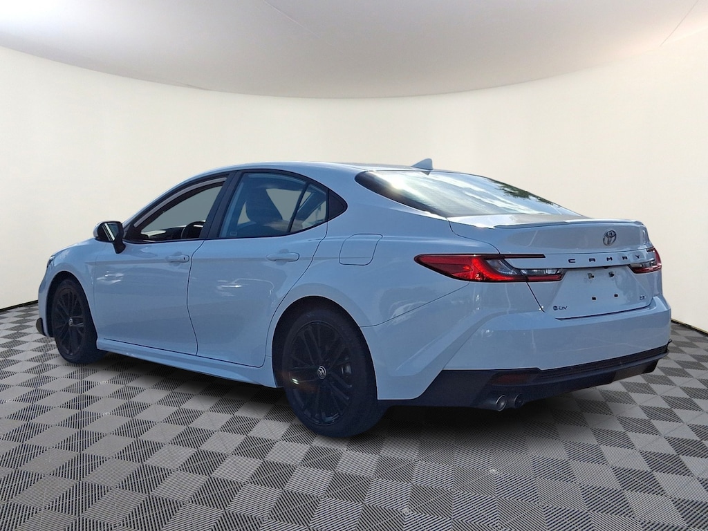 Used 2025 Toyota Camry SE Sedan