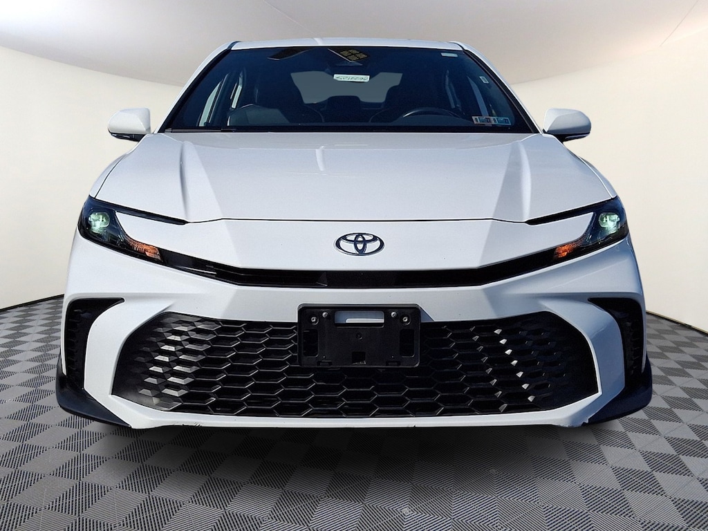 Used 2025 Toyota Camry SE Sedan