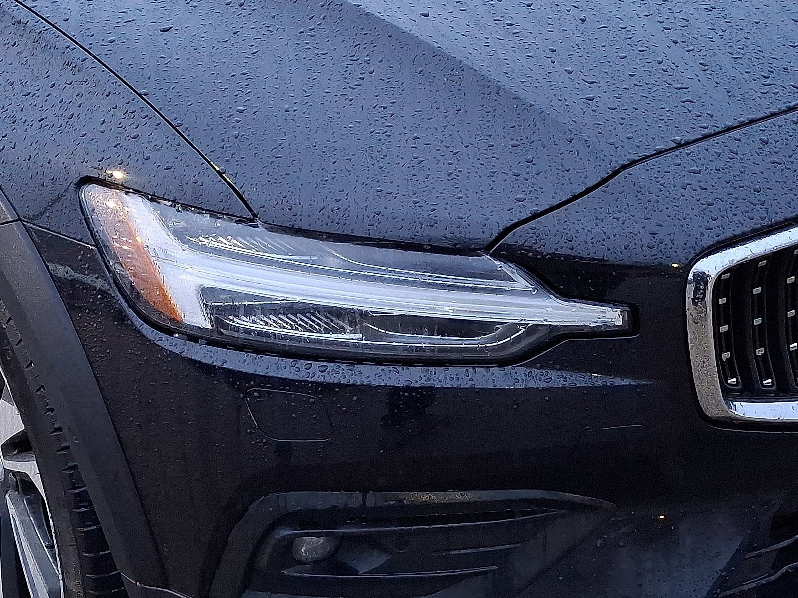 2024 Volvo V60 Cross Country Plus - Photo 9