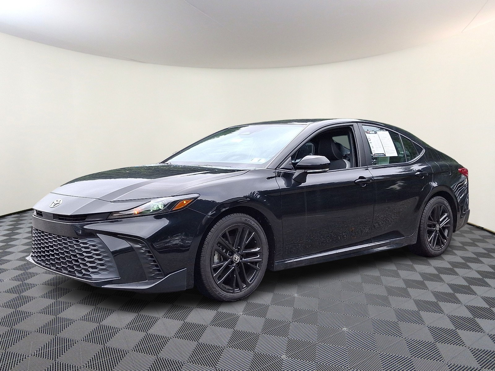 Certified 2025 Toyota Camry SE Sedan