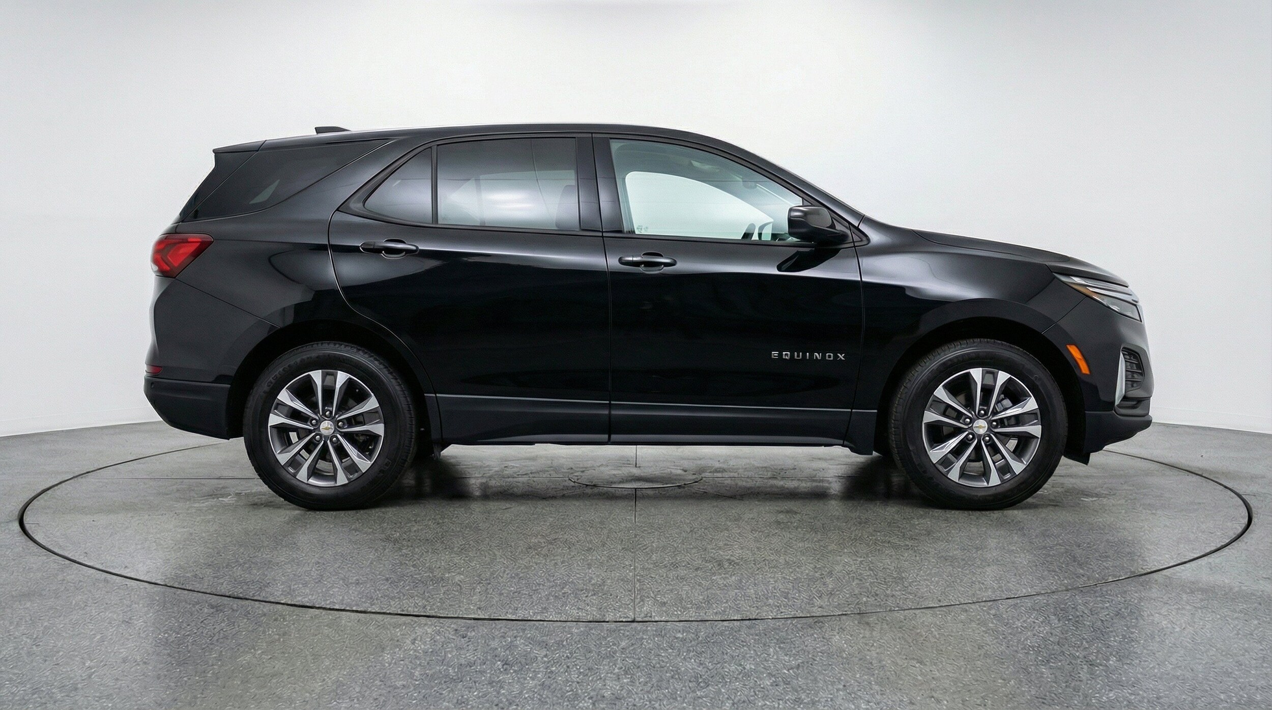 Thumbnail: 2025 Chevrolet Equinox - 10