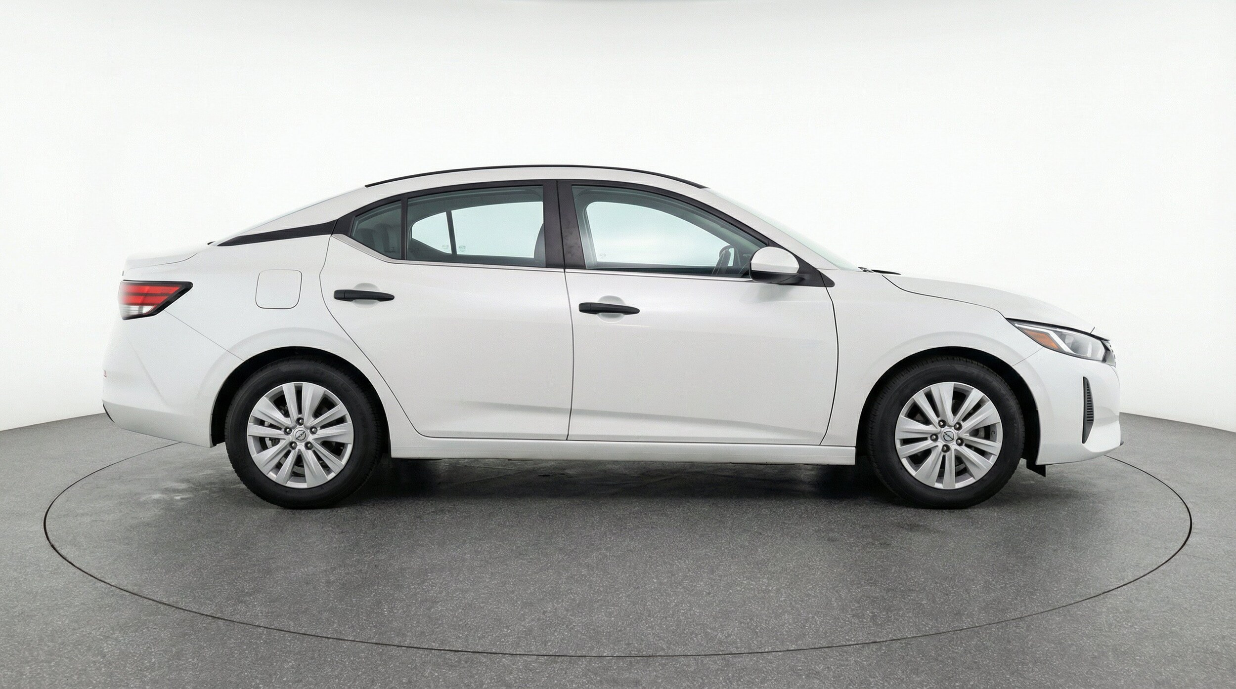 Thumbnail: 2025 Nissan Sentra - 10