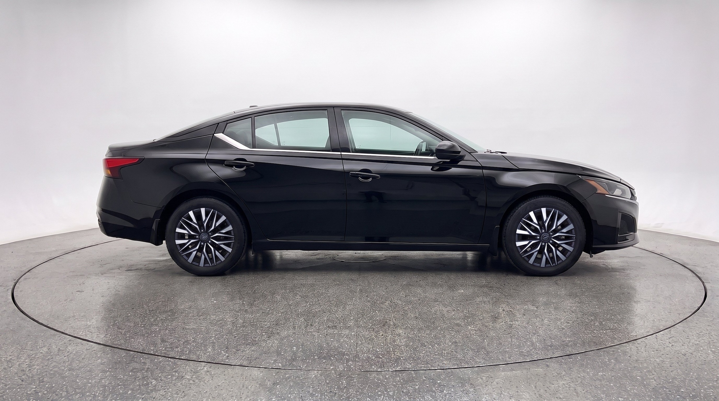Thumbnail: 2026 Nissan Altima - 10