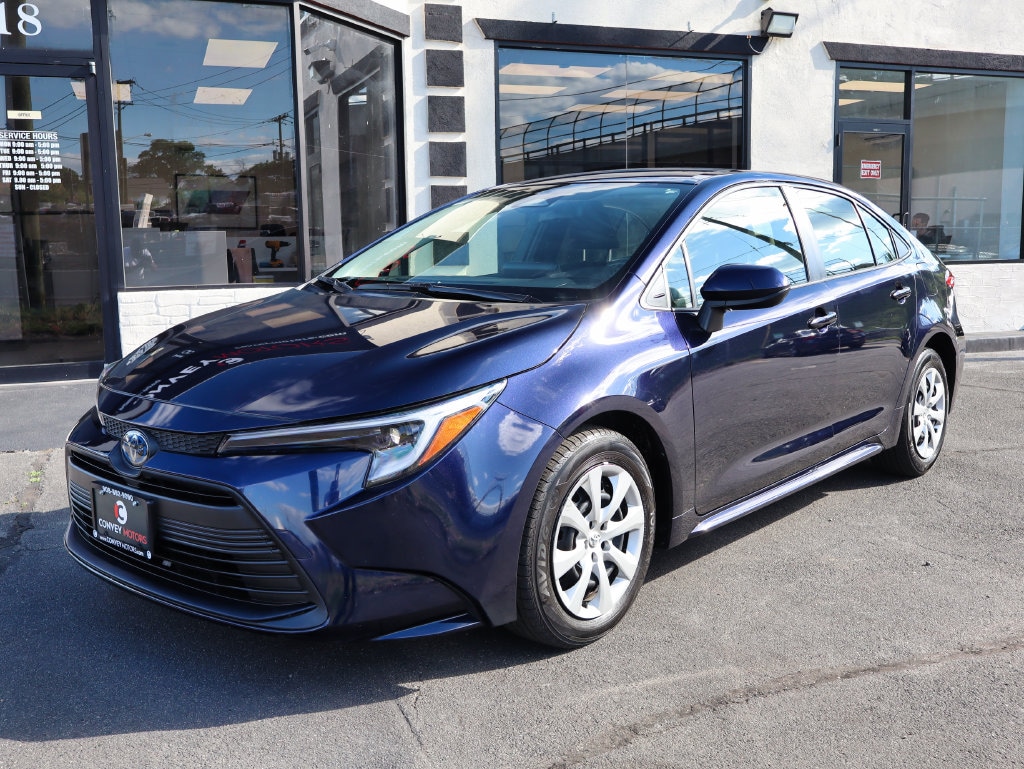 Used 2025 Toyota Corolla Hybrid LE Sedan