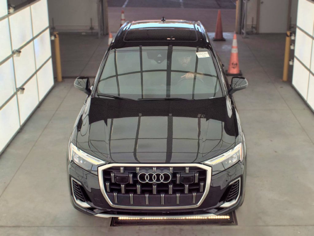 Used 2025 Audi Q7 55 Premium Plus Quattro SUV