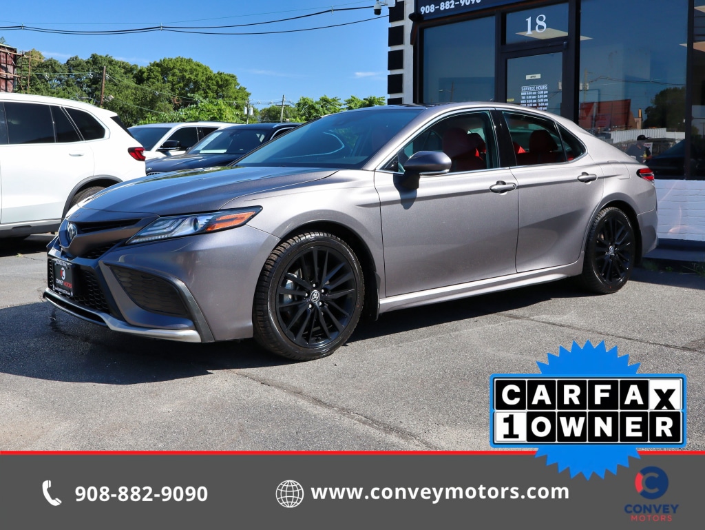Used 2022 Toyota Camry Hybrid XSE Sedan