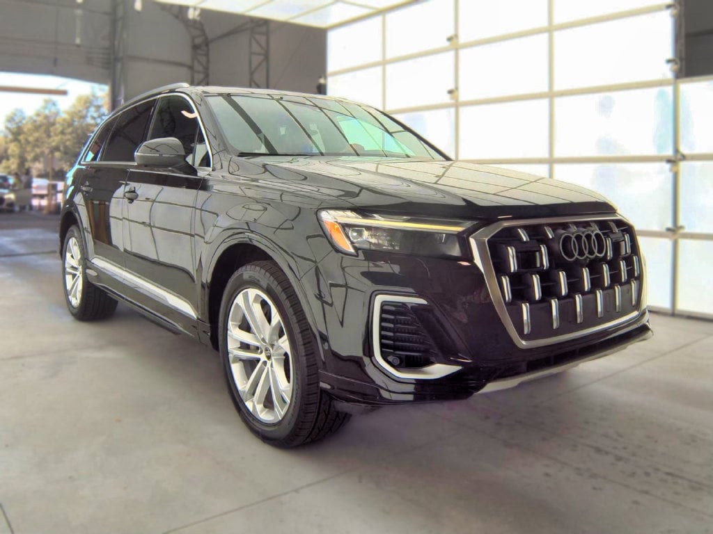 Used 2025 Audi Q7 55 Premium Plus Quattro SUV