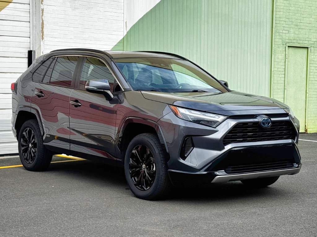 Used 2022 Toyota RAV4 Hybrid SE SUV