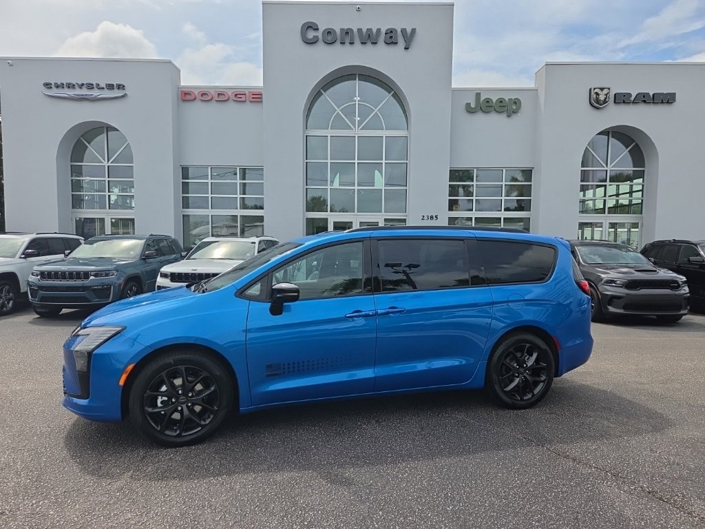 New 2027 Chrysler Pacifica Select Passenger Van