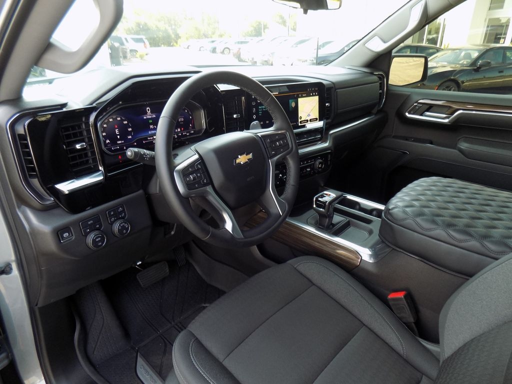 Used 2025 Chevrolet Silverado 1500 LT Truck