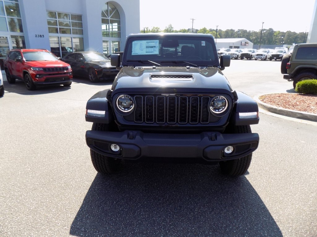 New 2026 Jeep Gladiator Sport Pickup