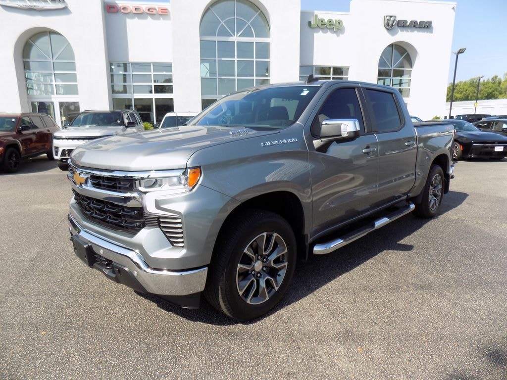 Used 2025 Chevrolet Silverado 1500 LT Truck