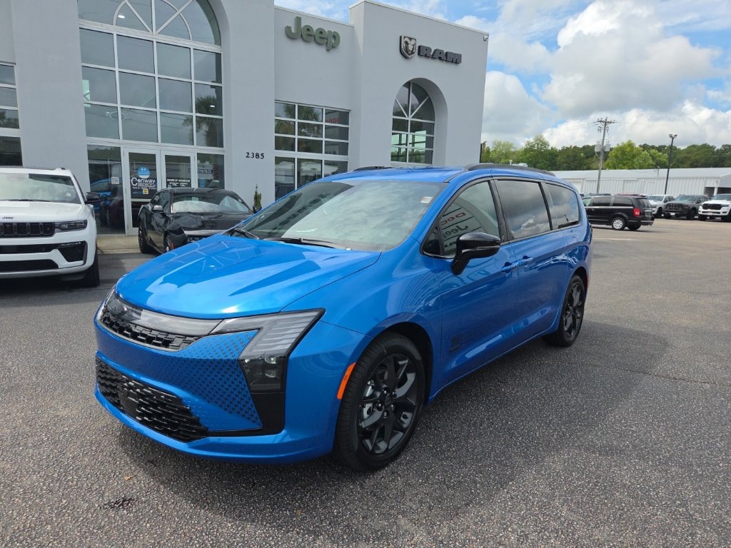 New 2027 Chrysler Pacifica Select Passenger Van