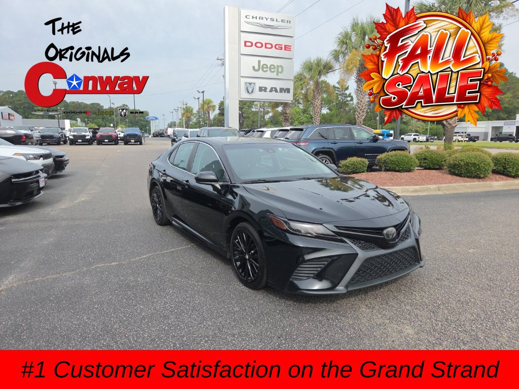 2020 Toyota Camry SE