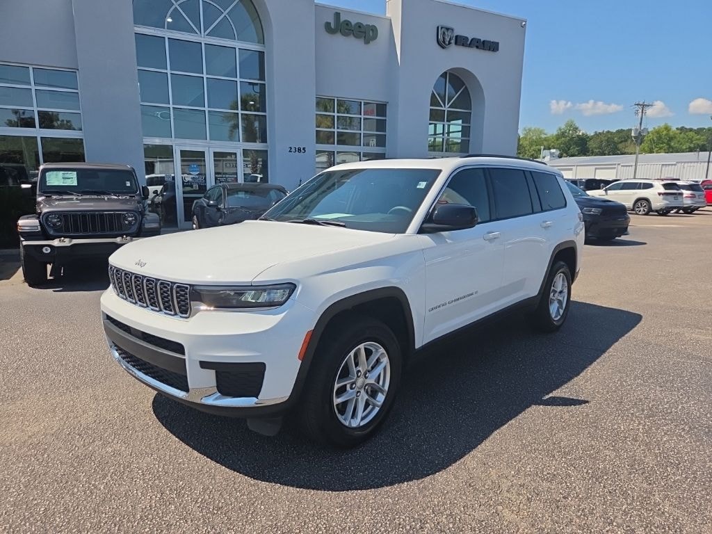 Certified 2025 Jeep Grand Cherokee L Laredo SUV