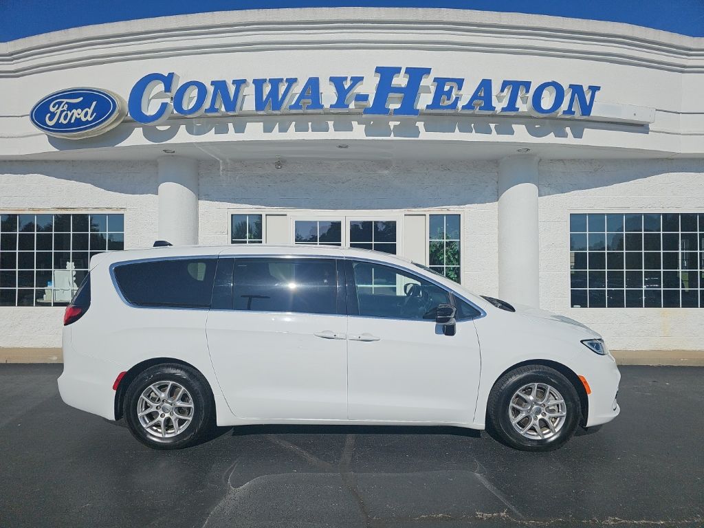 2025 Chrysler Pacifica
