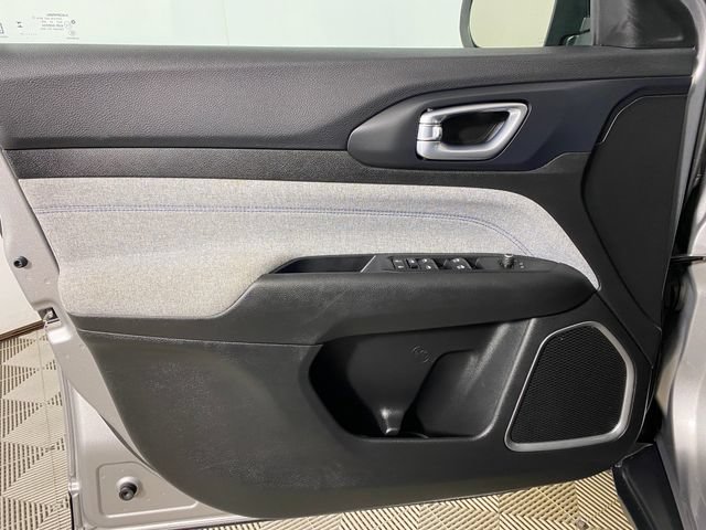 2023 Jeep Compass Latitude - Photo 11