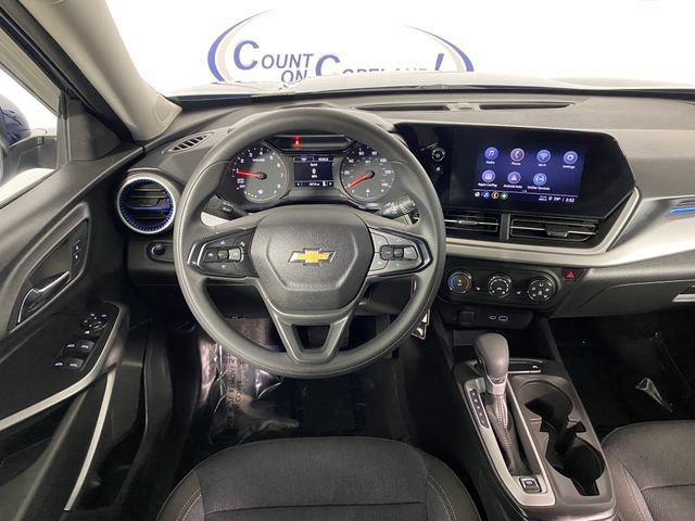 2024 Chevrolet Trax LS - Photo 15