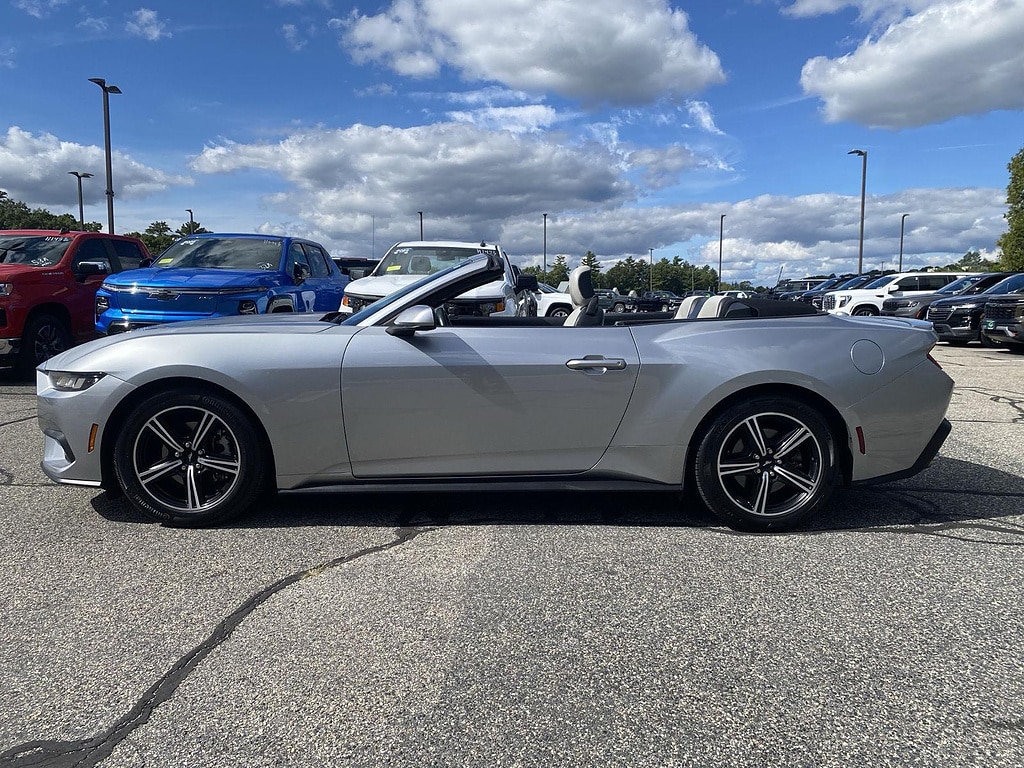 Used 2024 Ford Mustang Convertible