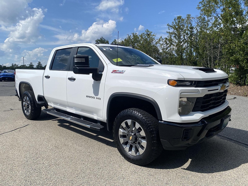 Used 2024 Chevrolet Silverado 2500 HD Custom Truck