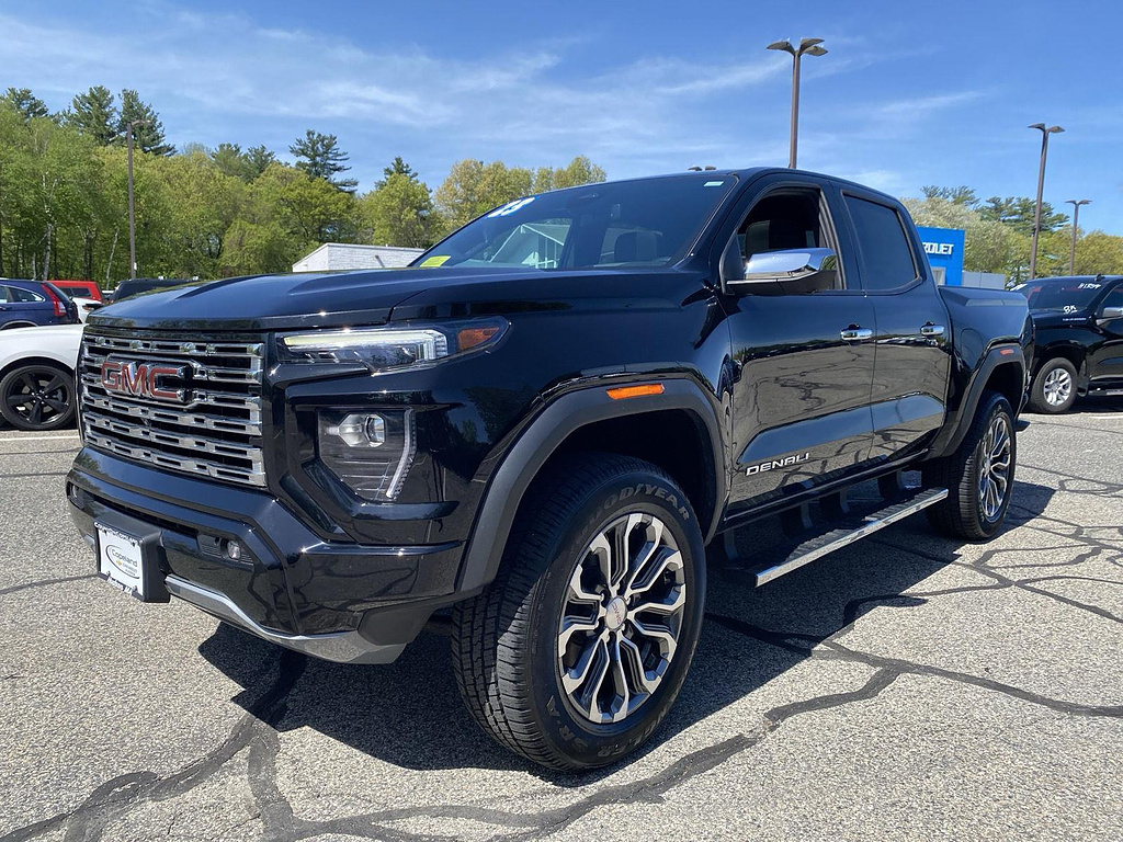 2023 GMC Canyon