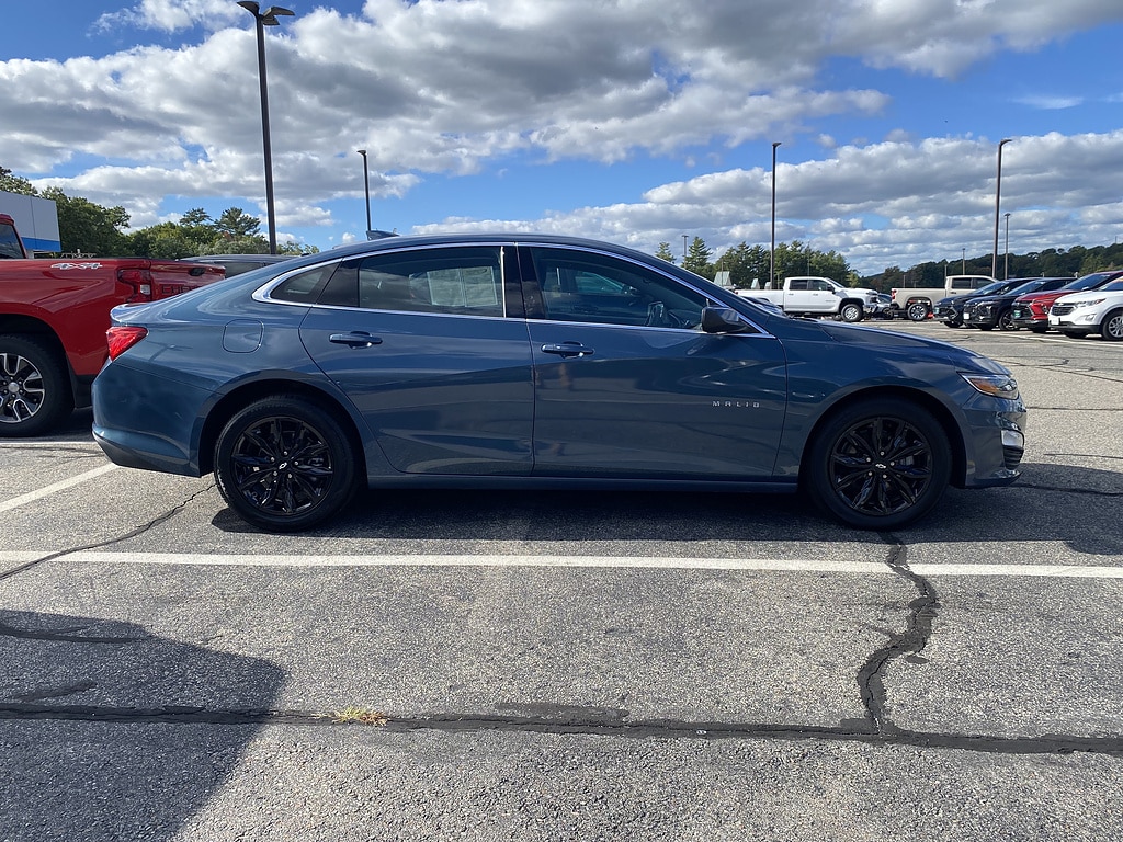 Used 2025 Chevrolet Malibu 1LT Car