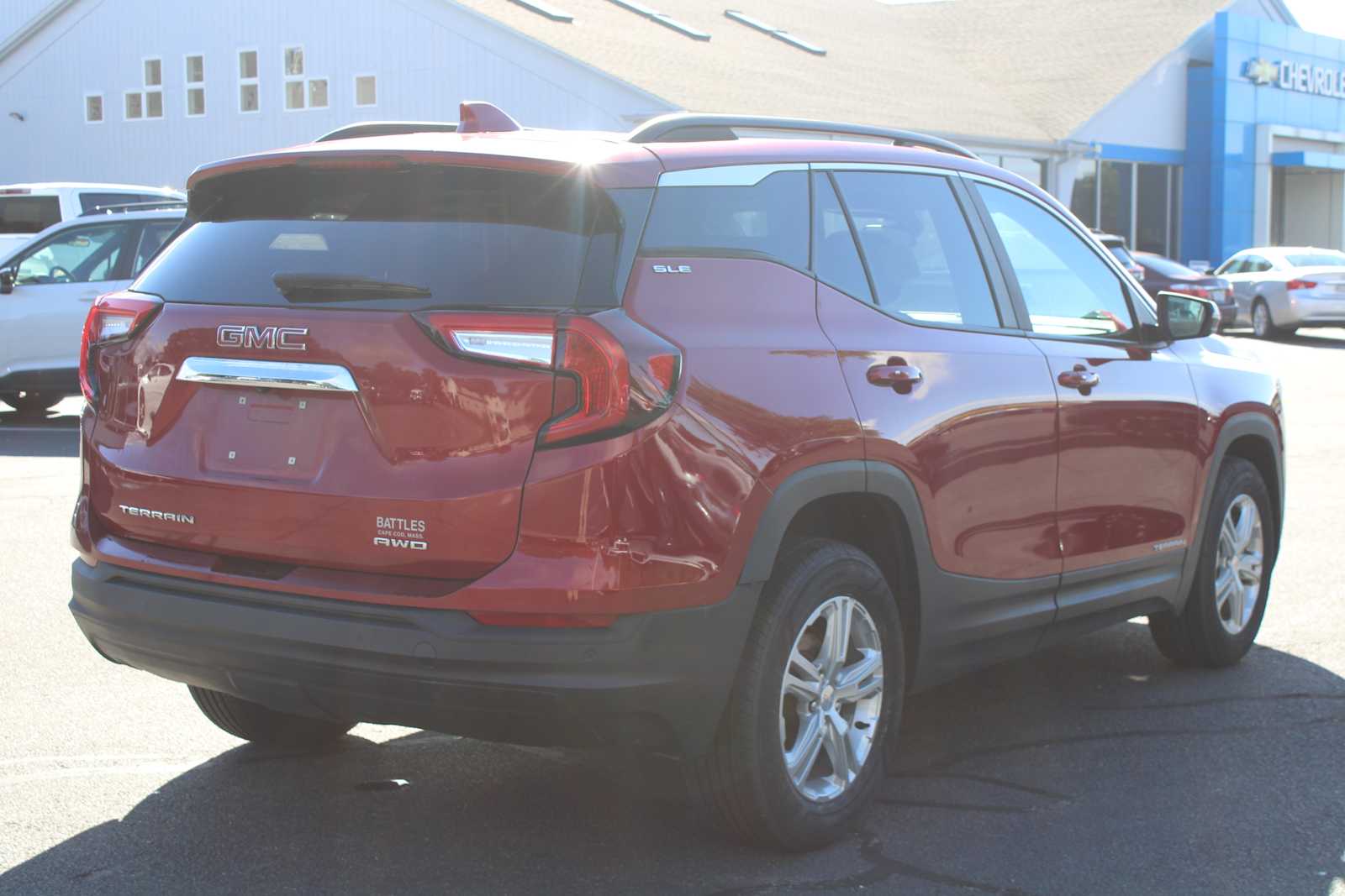 Used 2022 GMC Terrain SLE SUV