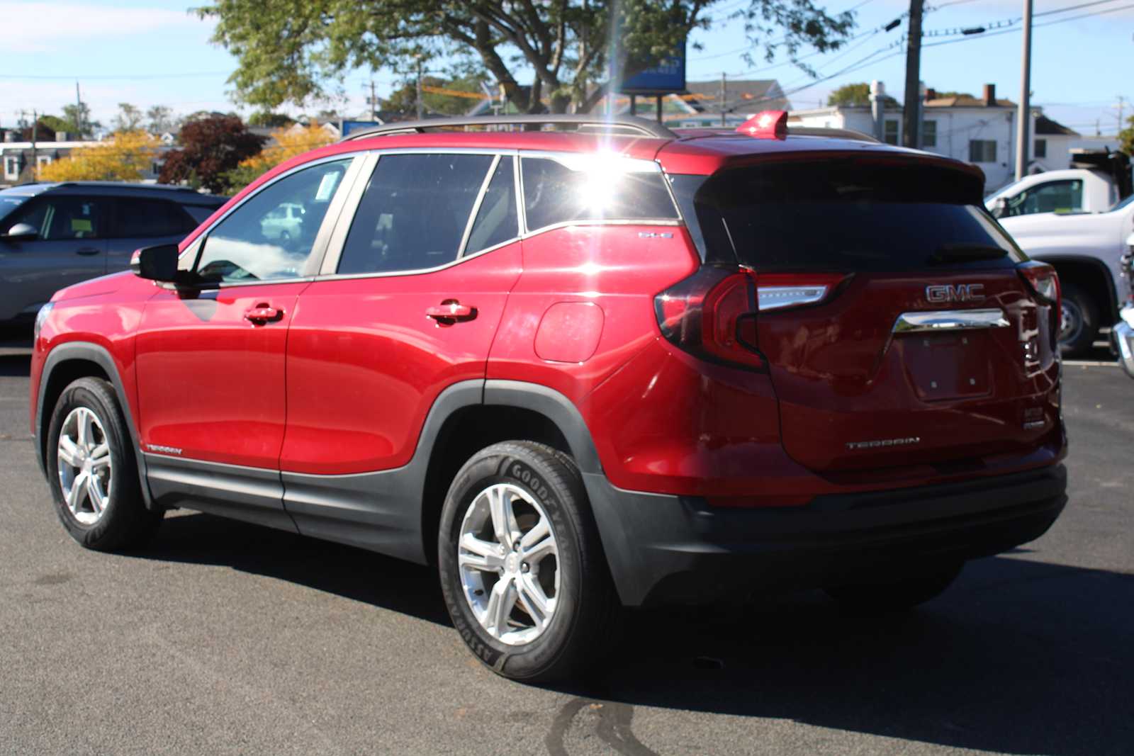 Used 2022 GMC Terrain SLE SUV