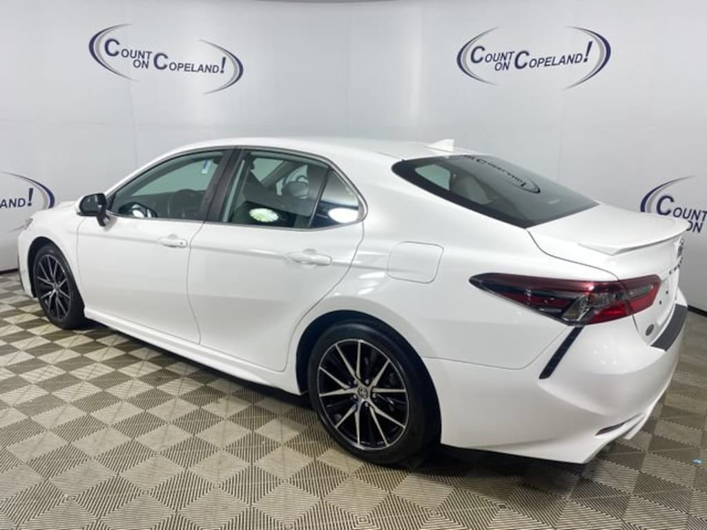 Used 2024 Toyota Camry SE Sedan