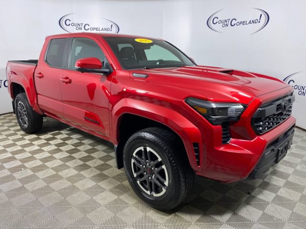 Certified 2025 Toyota Tacoma 4WD TRD Sport Hybrid TRD Sport Hybrid Double Cab 5 Bed AT