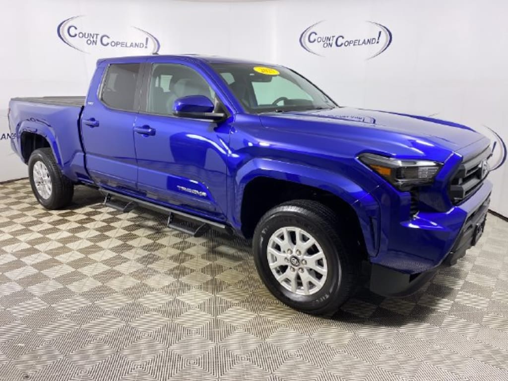 Certified 2025 Toyota Tacoma 4WD SR5 SR5 Double Cab 6 Bed AT