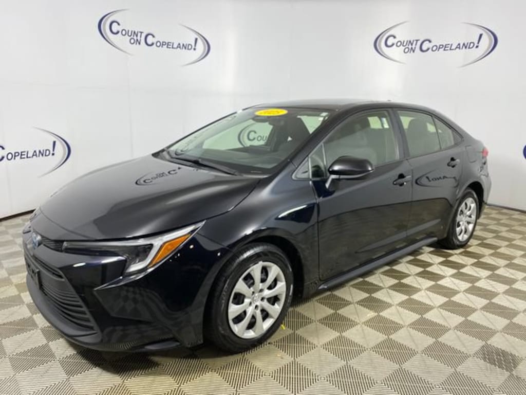 Used 2025 Toyota Corolla Hybrid LE Hybrid LE FWD