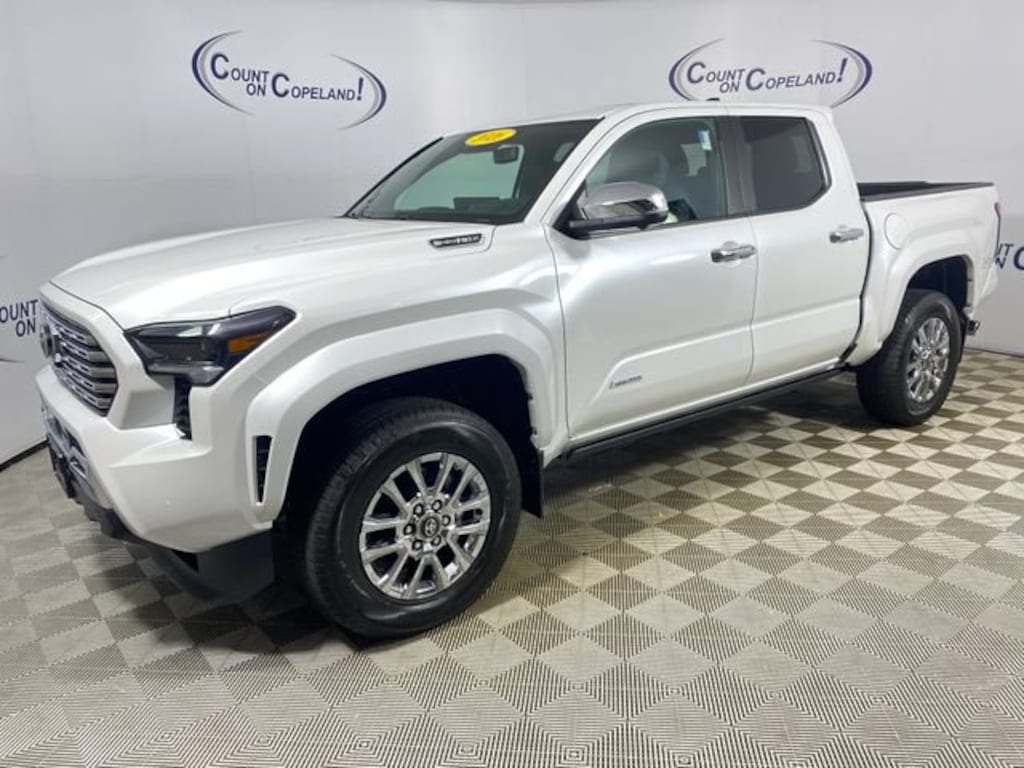 Used 2026 Toyota Tacoma 4WD Limited Hybrid Limited Hybrid Double Cab 5 Bed AT