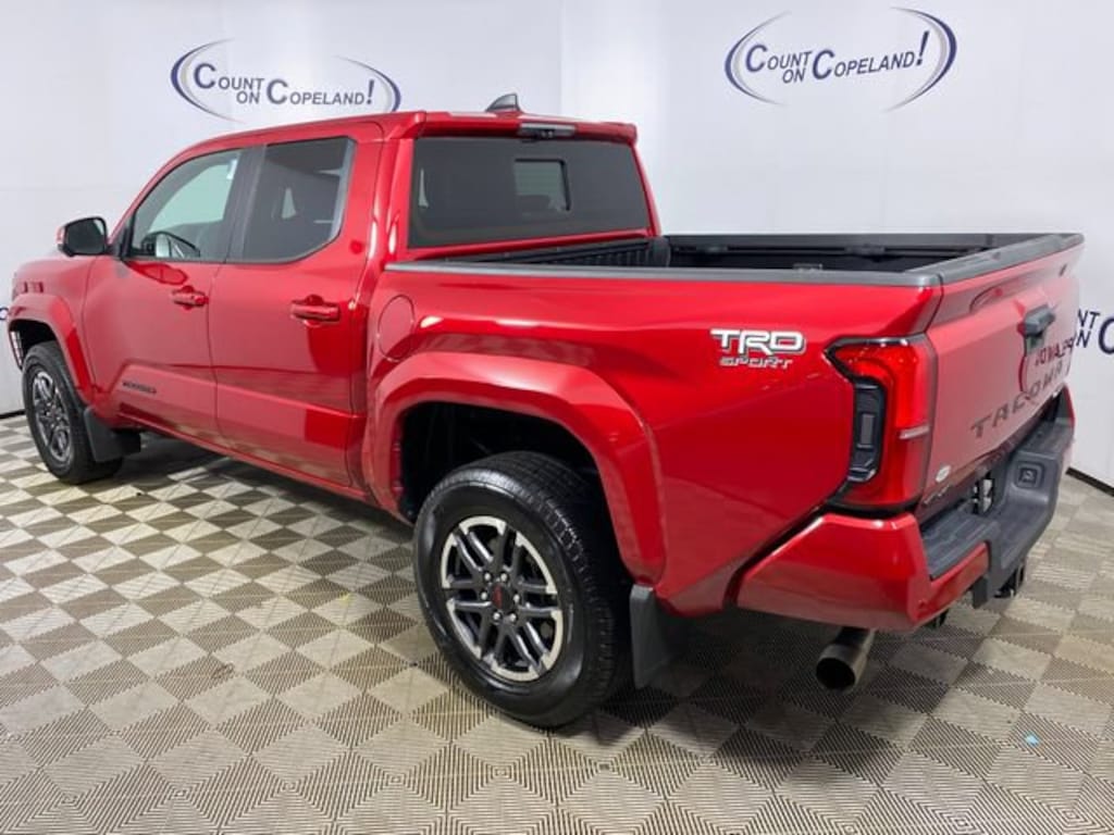 Certified 2025 Toyota Tacoma 4WD TRD Sport Hybrid TRD Sport Hybrid Double Cab 5 Bed AT