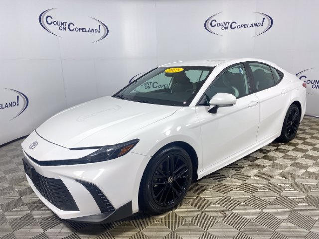 Used 2025 Toyota Camry SE SE