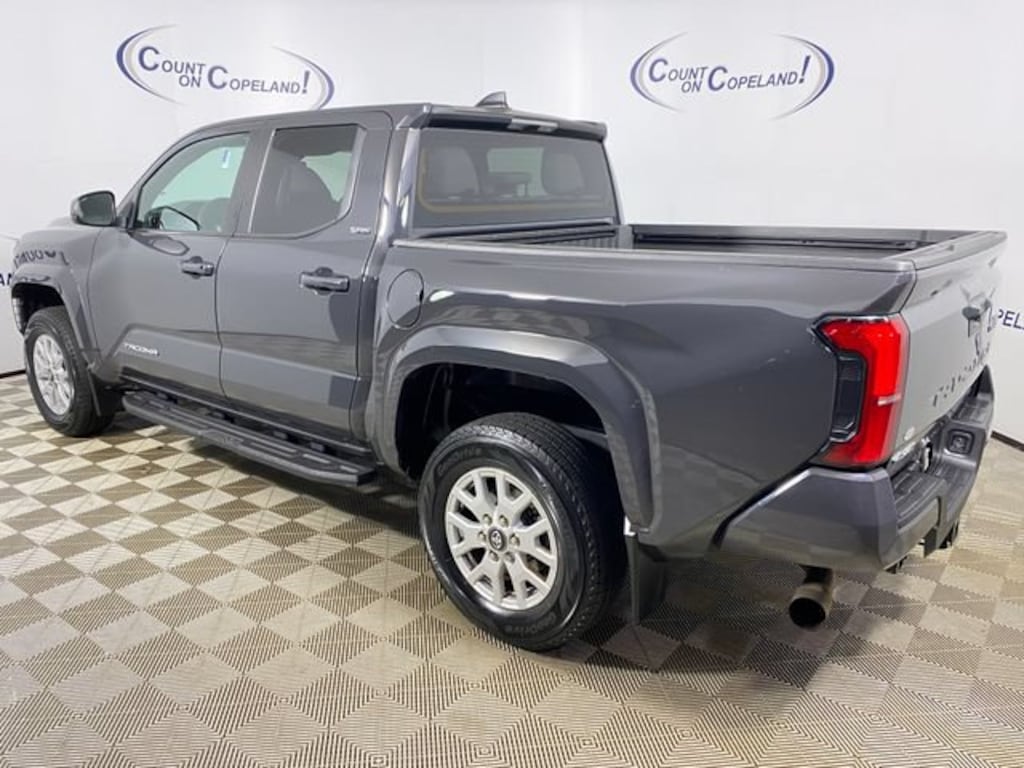Certified 2024 Toyota Tacoma 4WD TRD Off-Road Truck Double Cab
