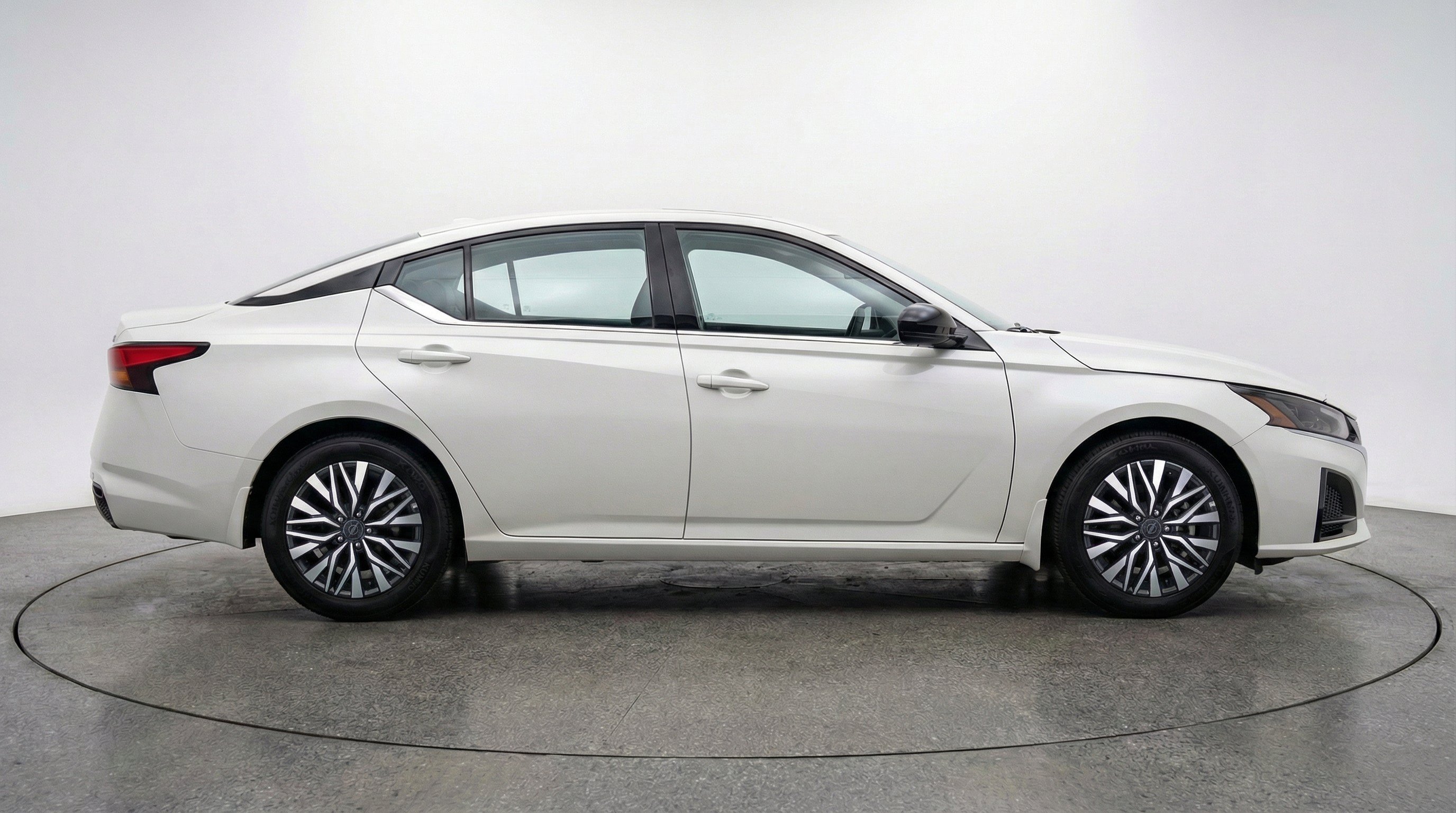 Thumbnail: 2026 Nissan Altima - 10
