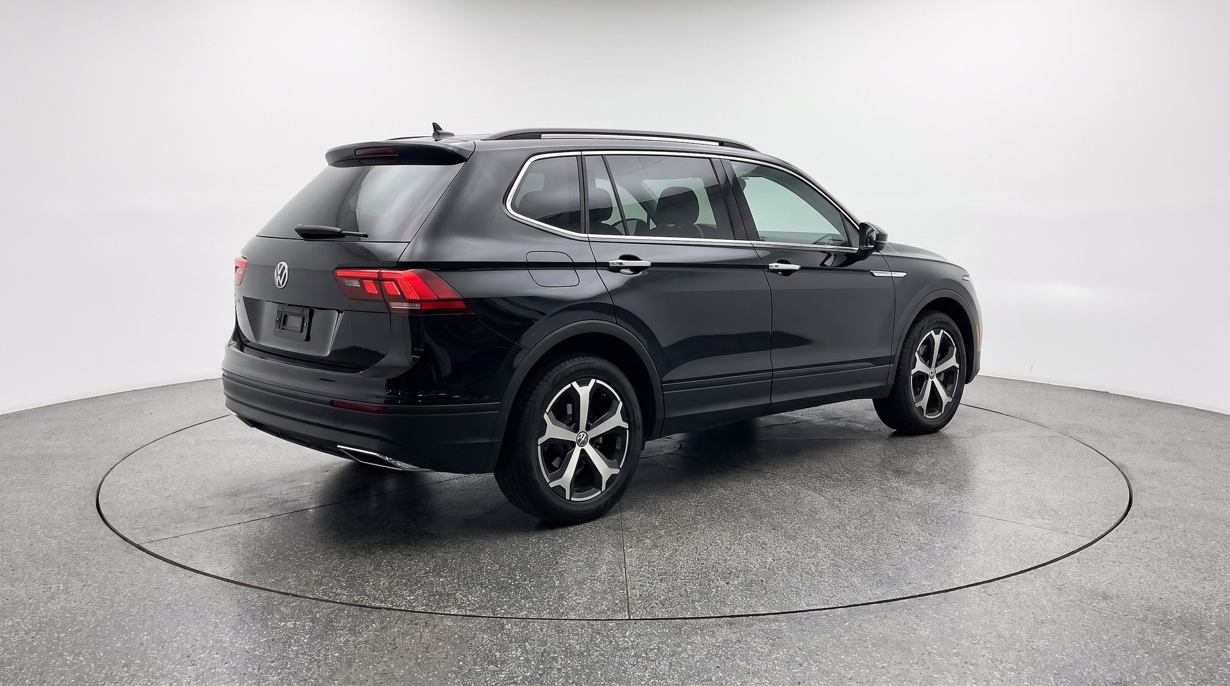 Thumbnail: 2026 Volkswagen Tiguan - 9