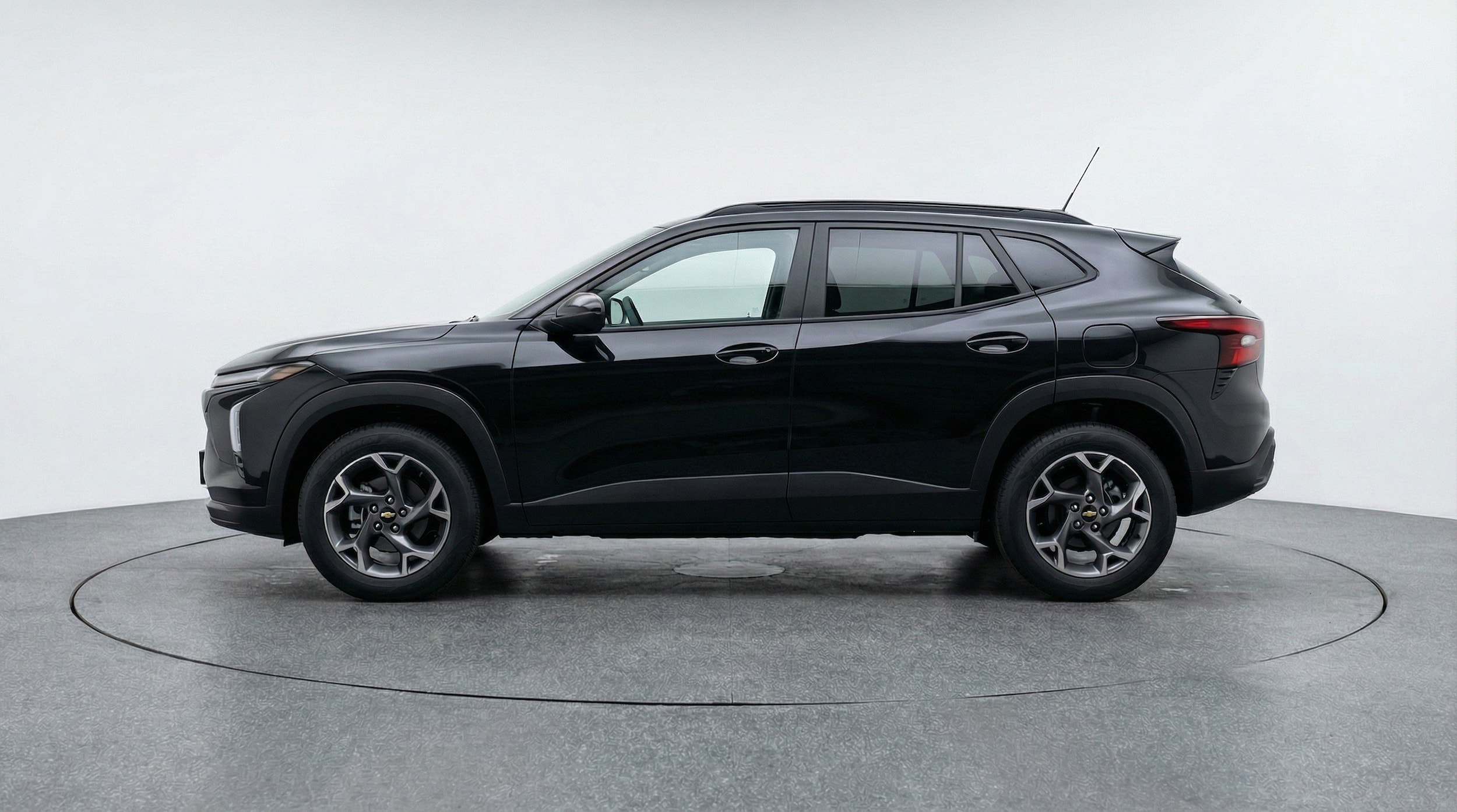 Thumbnail: 2025 Chevrolet Trax - 5