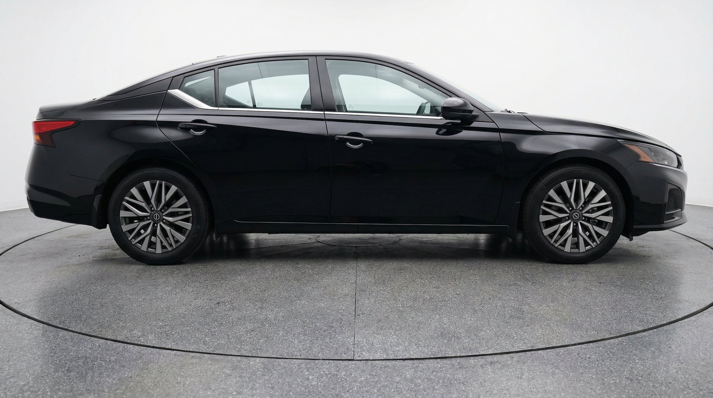 Thumbnail: 2026 Nissan Altima - 10