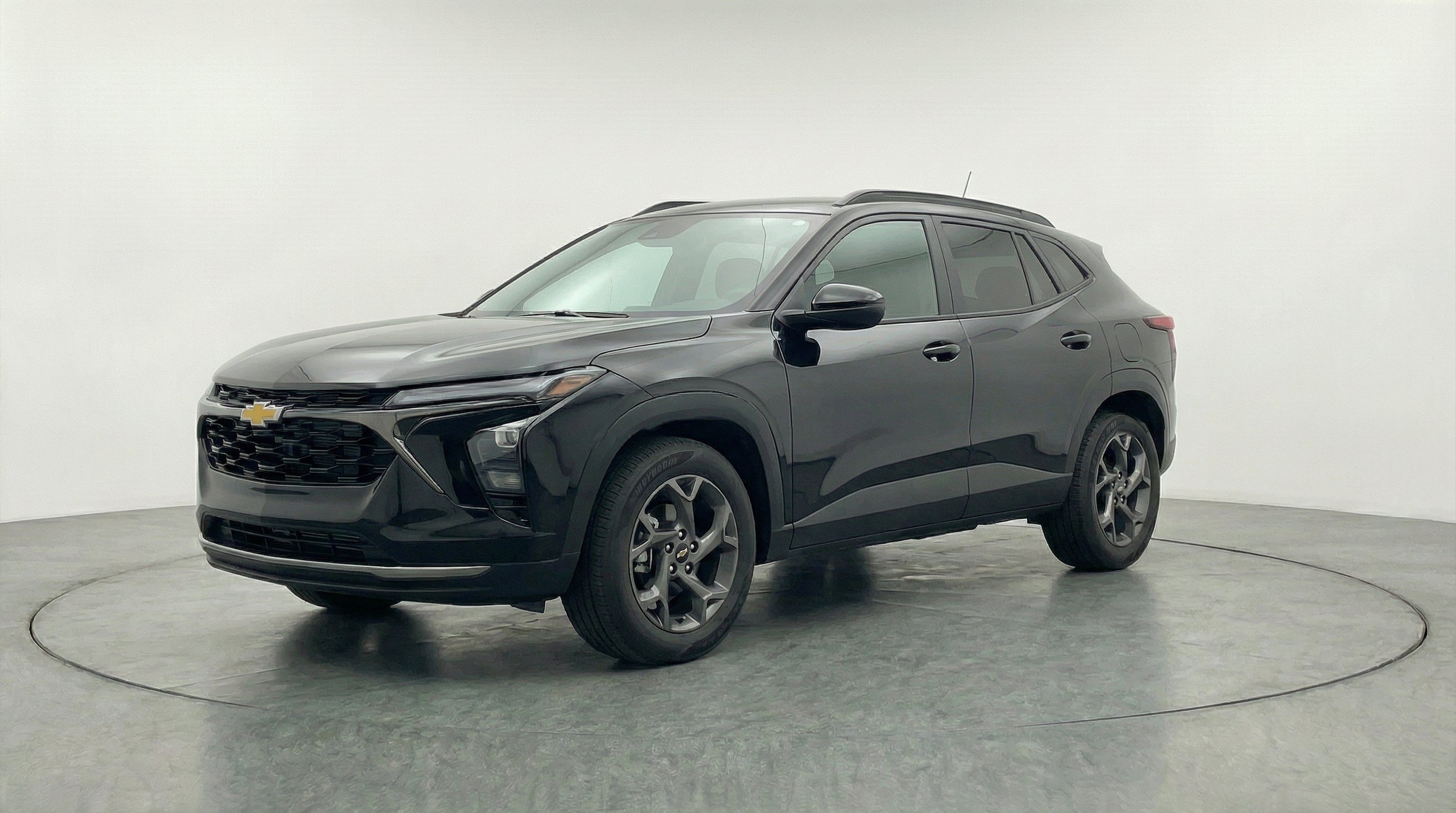Thumbnail: 2025 Chevrolet Trax - 3