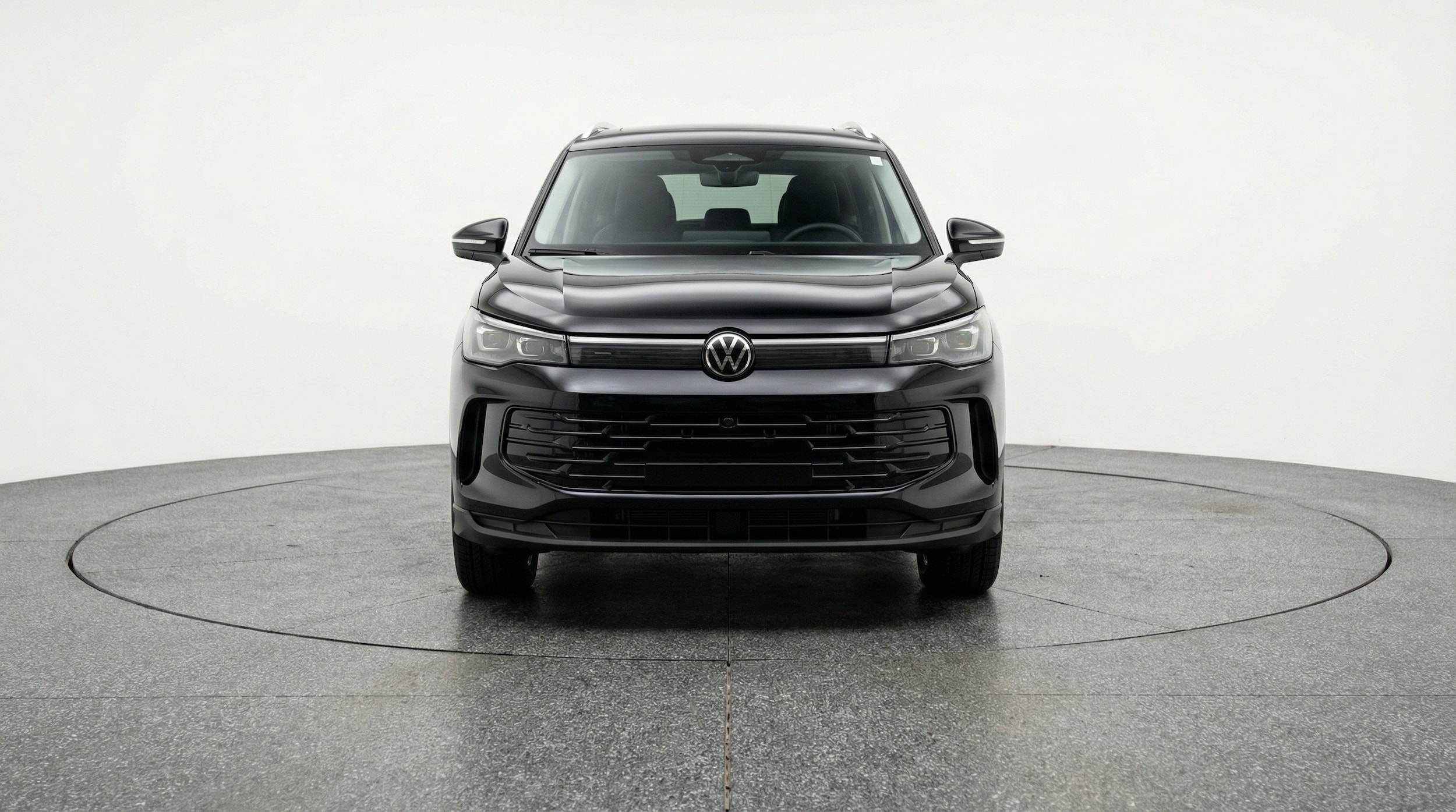 Thumbnail: 2026 Volkswagen Tiguan - 2