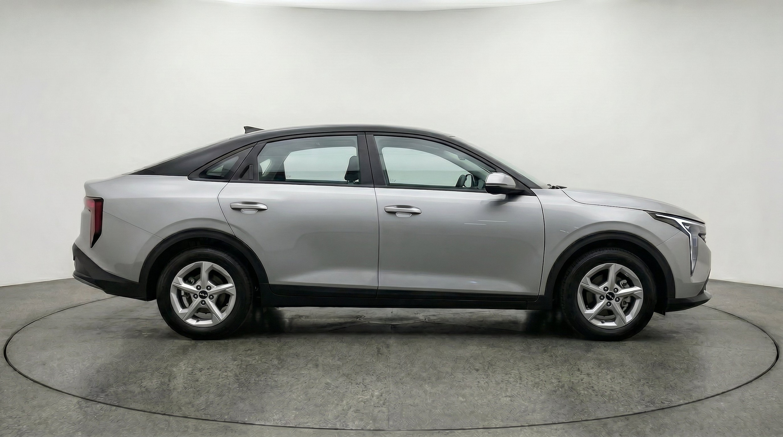 Thumbnail: 2025 Kia K4 - 10