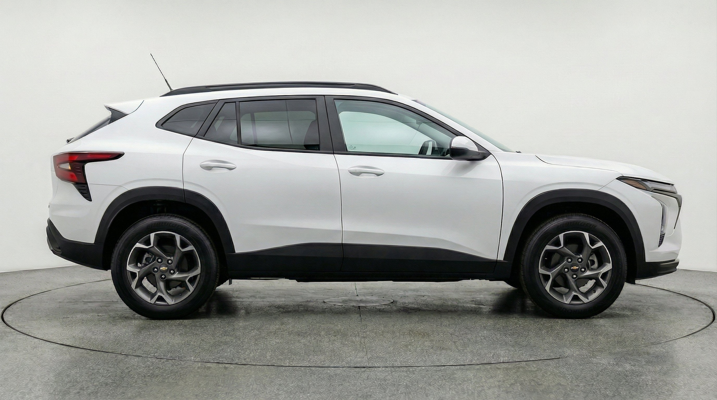 Thumbnail: 2025 Chevrolet Trax - 11