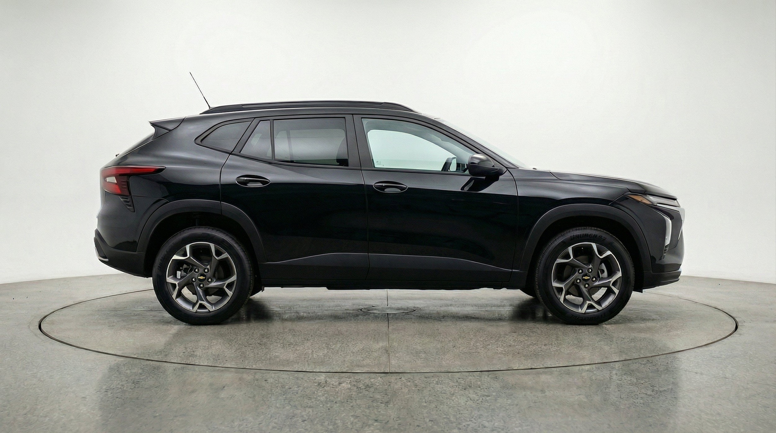 Thumbnail: 2025 Chevrolet Trax - 10