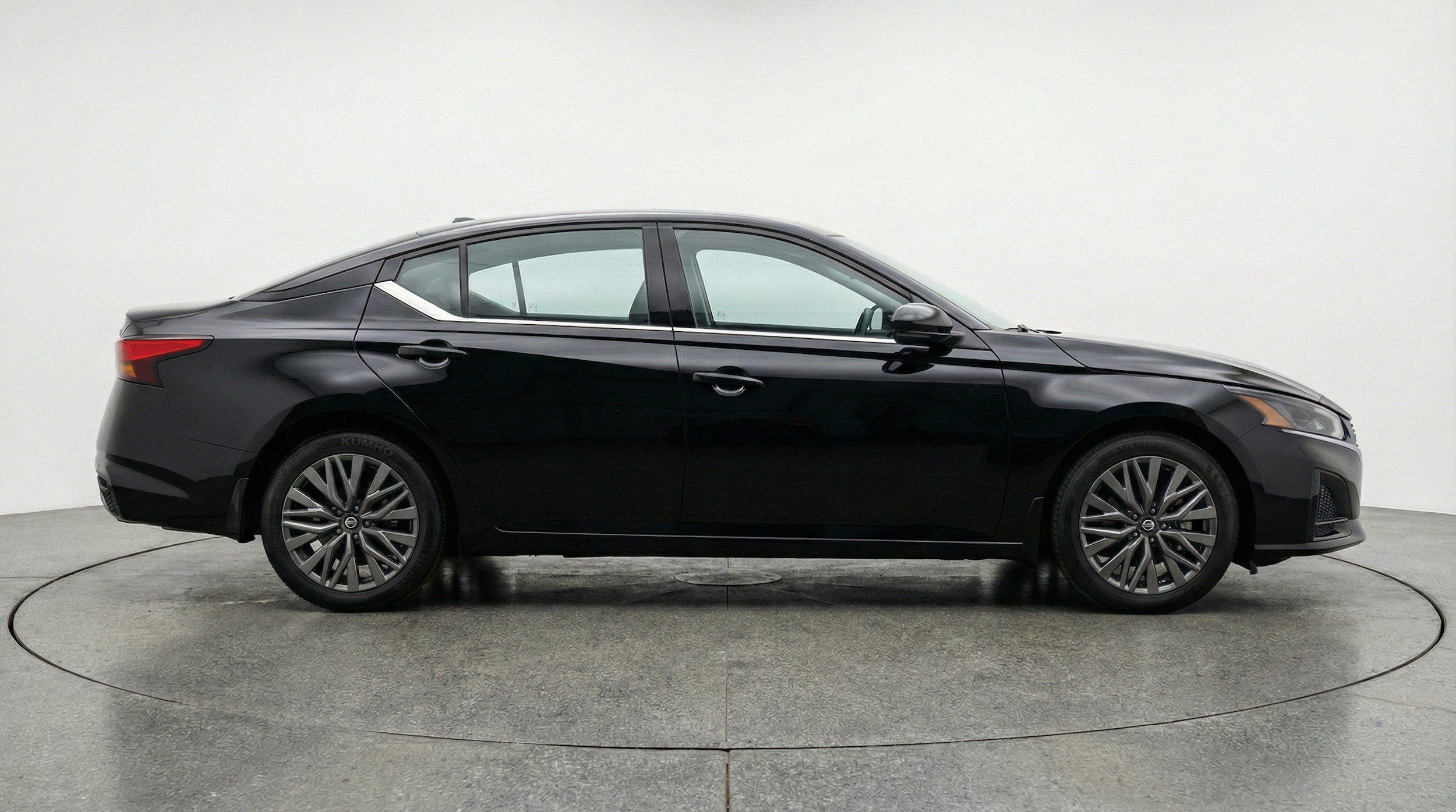 Thumbnail: 2025 Nissan Altima - 11