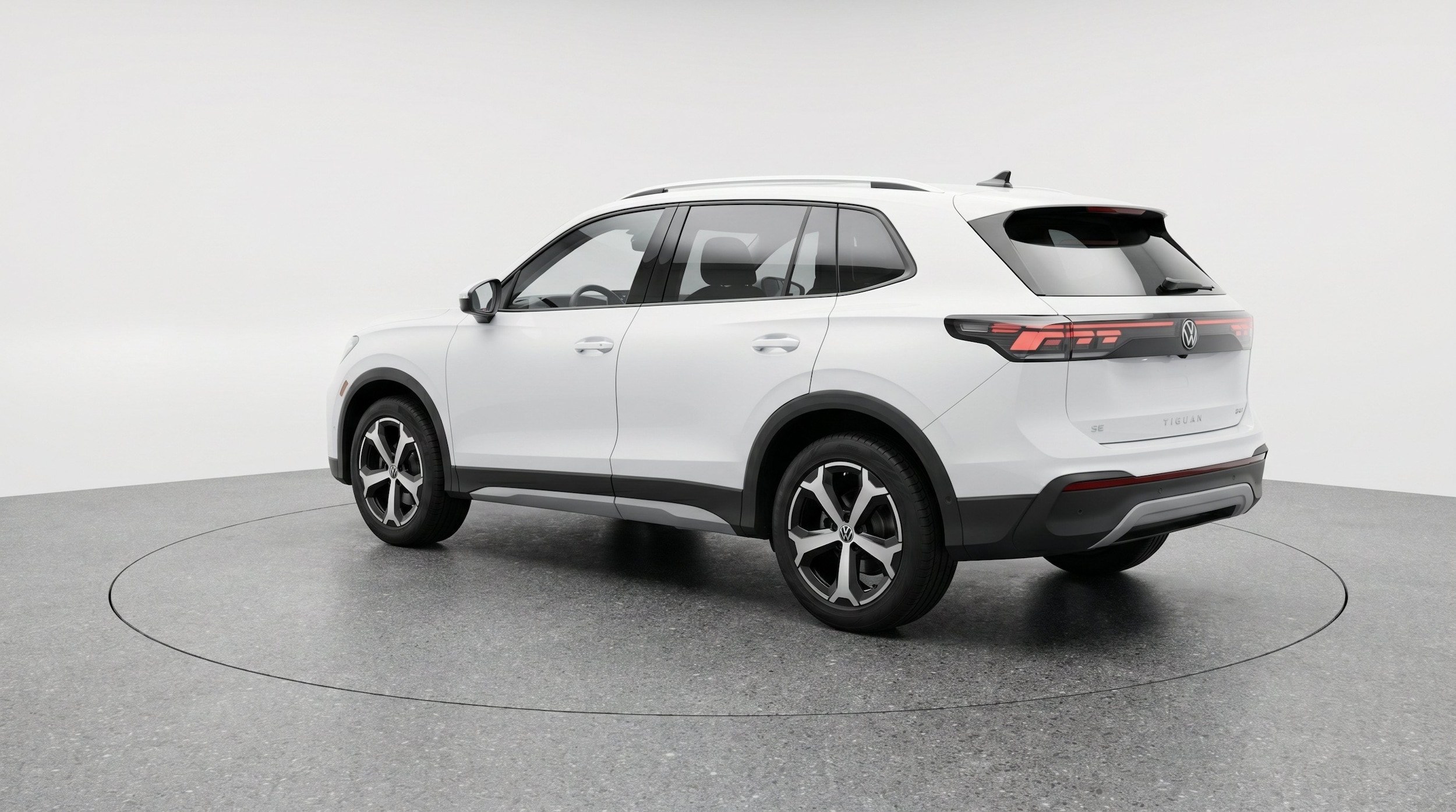 Thumbnail: 2026 Volkswagen Tiguan - 6