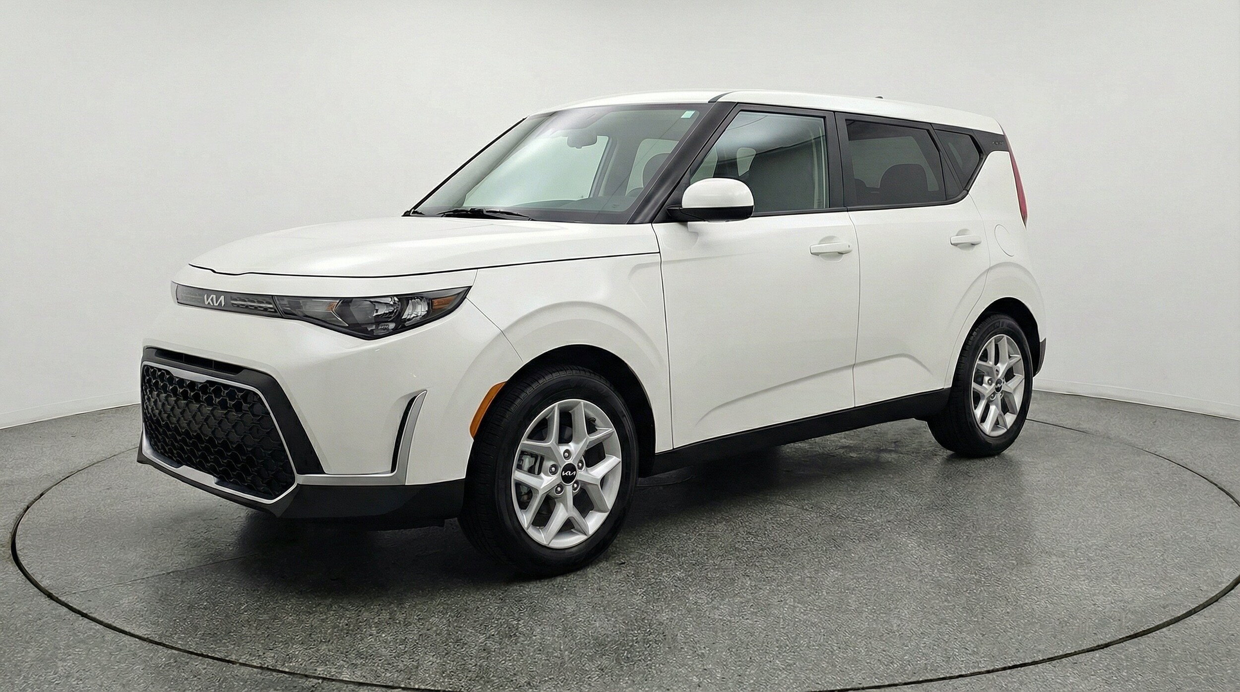 Thumbnail: 2025 Kia Soul - 3