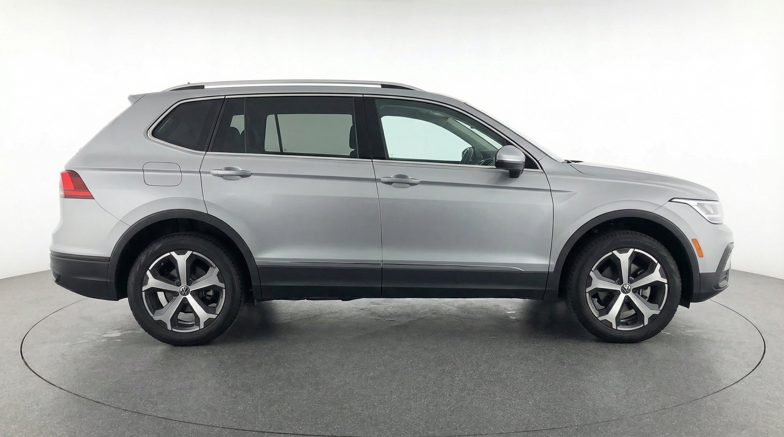 Thumbnail: 2026 Volkswagen Tiguan - 10