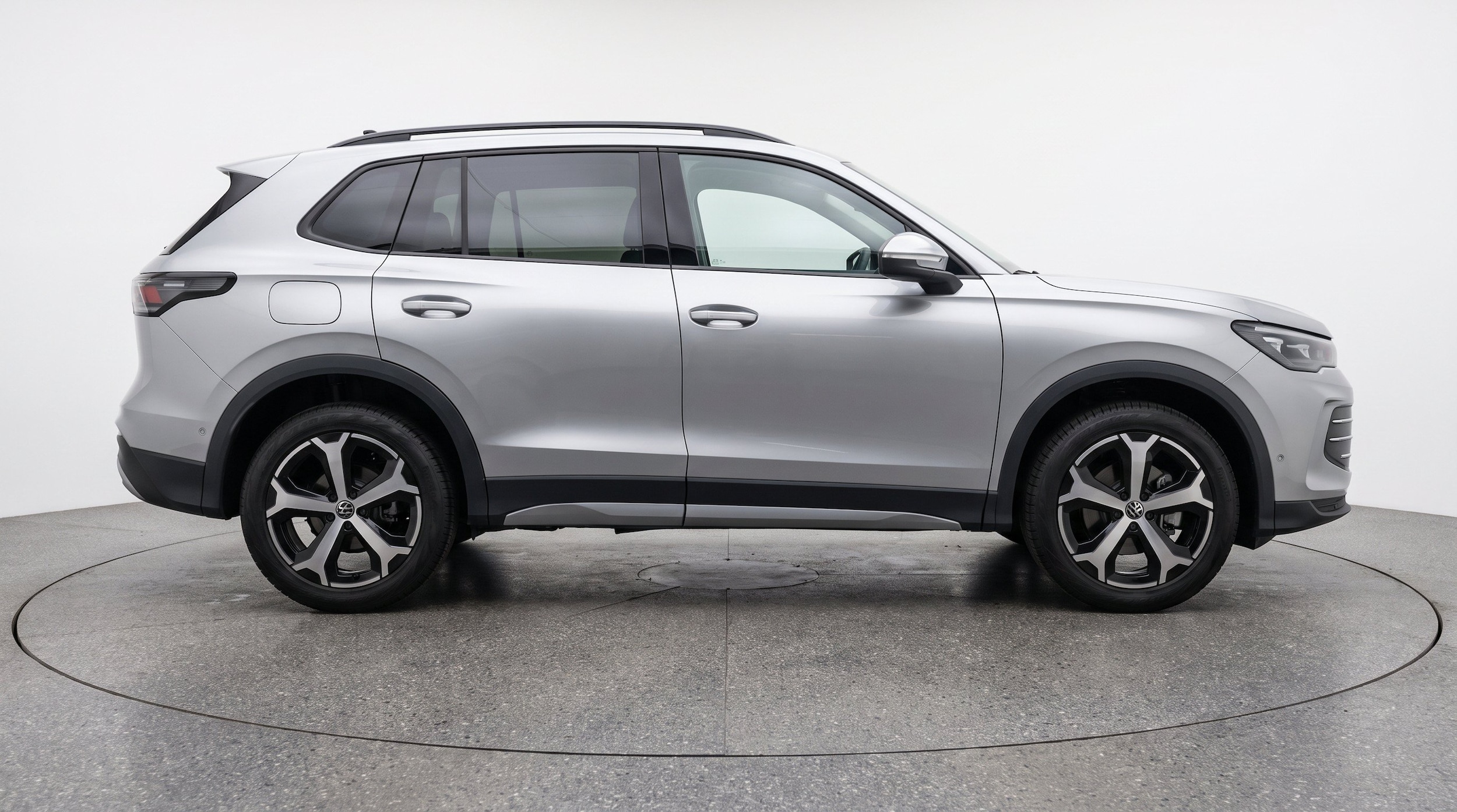 Thumbnail: 2026 Volkswagen Tiguan - 10